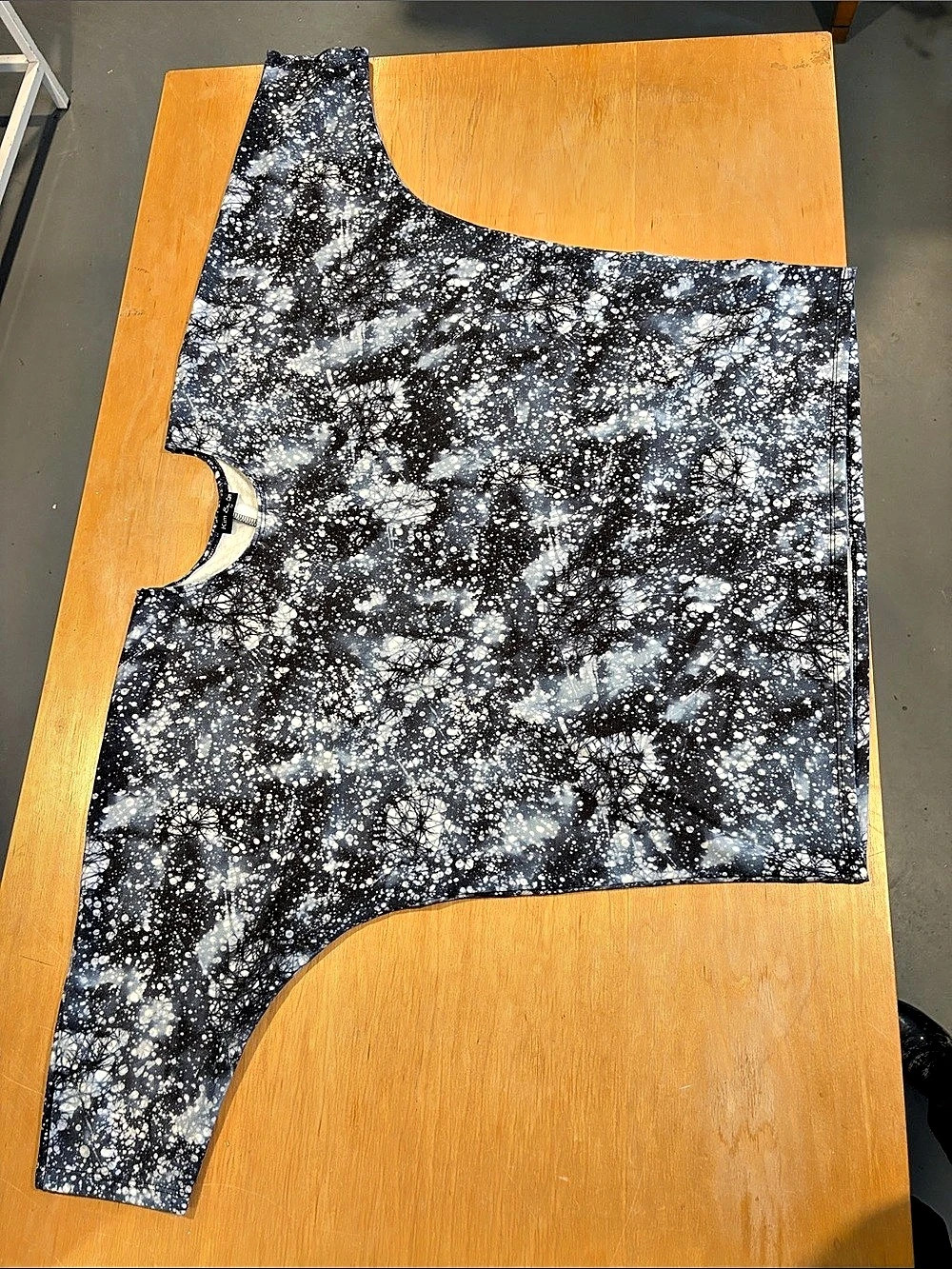 Kim & Cami ~ Splatter Abstract Shirt / Top Black & White Size 1X